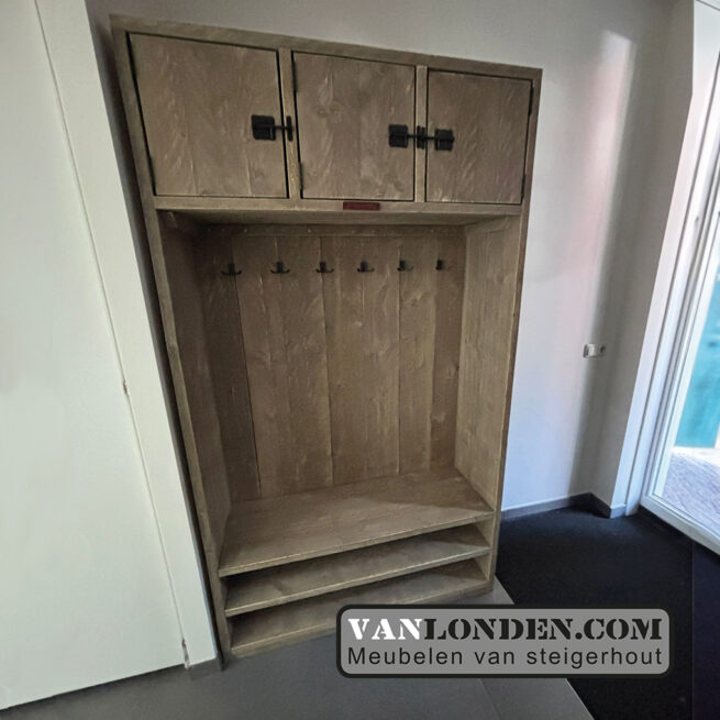 Kapstokkast van steigerhout Wieteke (Steigerhouten accessoires online bestellen)