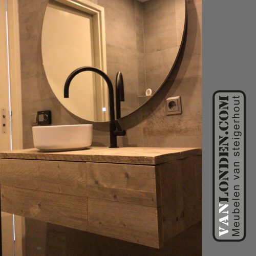 Steigerhouten badkamermeubel Odi (Steigerhouten badkamer meubels)