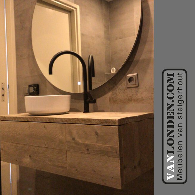 Steigerhouten badkamermeubel Odi (Steigerhouten badkamer meubels)