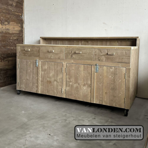 Steigerhouten bar sjef (Bartafels)