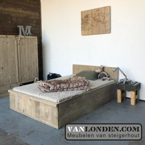 Steigerhouten bed Biba (Steigerhouten eenpersoonsbedden)