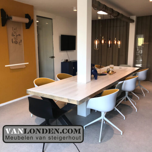 Steigerhouten bedrijfsinrichting vergadertafel 2 DeZaakVught