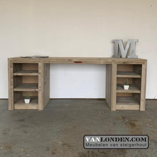 Steigerhouten bureau Anneloes (Steigerhouten bureaus op maat gemaakt)