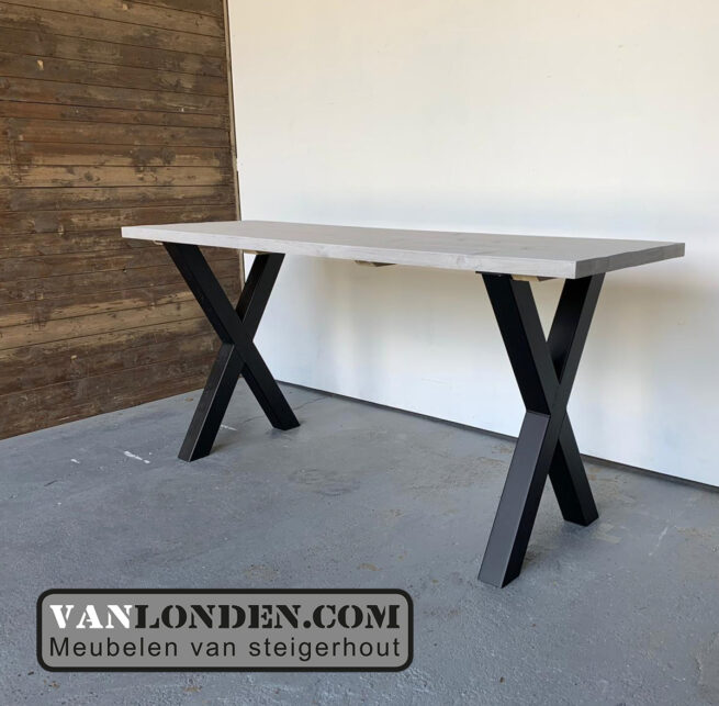 Steigerhouten eettafel x-poot Wessel (Steigerhouten eettafels online bestellen)