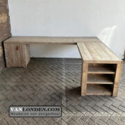 Steigerhouten hoekbureau Stefan (Steigerhouten bureaus op maat gemaakt)