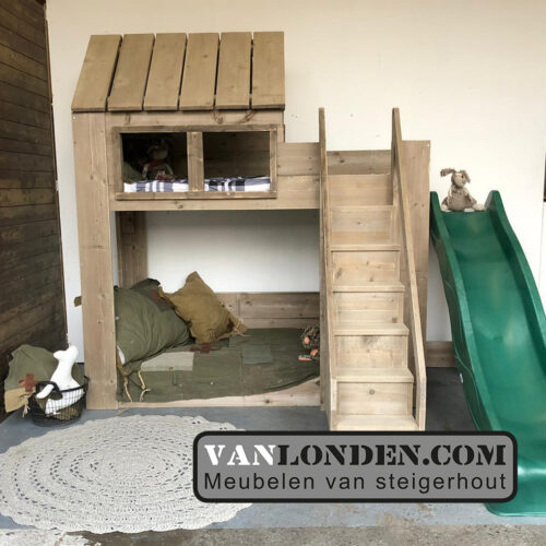 Steigerhouten huisjesbed Danae (Steigerhouten hoogslapers)