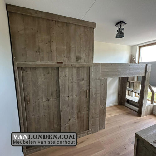 Steigerhouten hoogslaper met kast Wicky (Steigerhouten hoogslapers)
