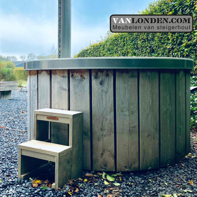 Steigerhouten  hottub trapje Ben (Steigerhouten accessoires online bestellen)