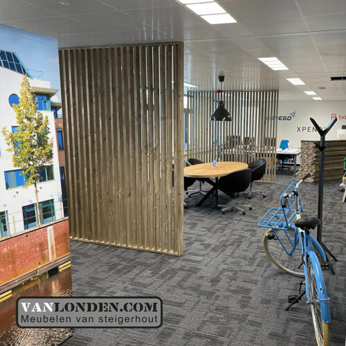 Steigerhouten inrichting Yonego fiets