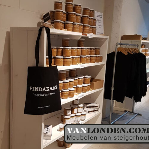 Steigerhouten interieur Pindakaaswinkel kast 2