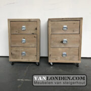 Steigerhouten nachtkastje Nadal (Accessoires voor steigerhouten bedden)