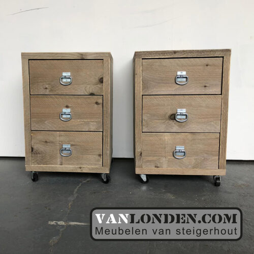 Steigerhouten nachtkastje Nadal (Accessoires voor steigerhouten bedden)