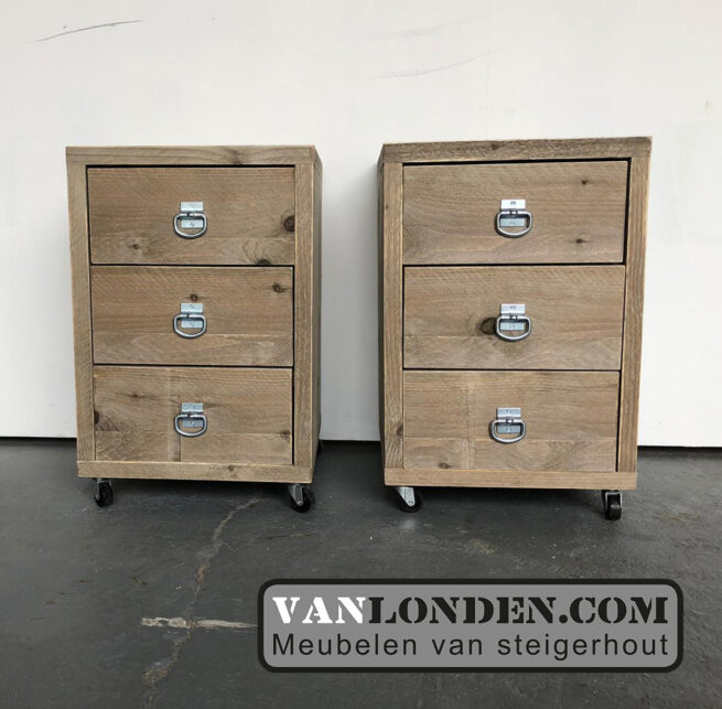Steigerhouten nachtkastje Nadal (Accessoires voor steigerhouten bedden)