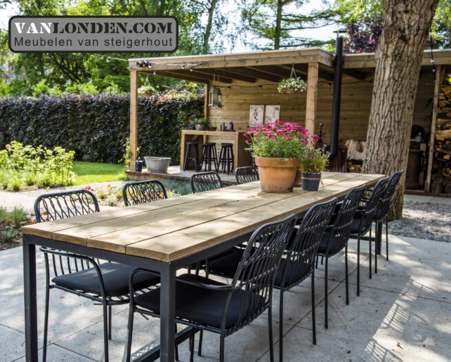 Steigerhouten overkapping en eettafel (Tuintafels)