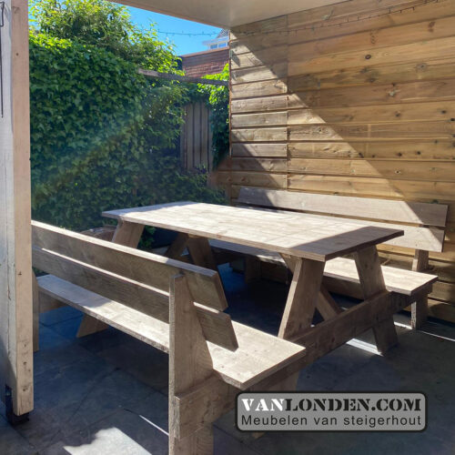 Steigerhouten picknicktafel Maxime (Steigerhouten eettafels online bestellen)