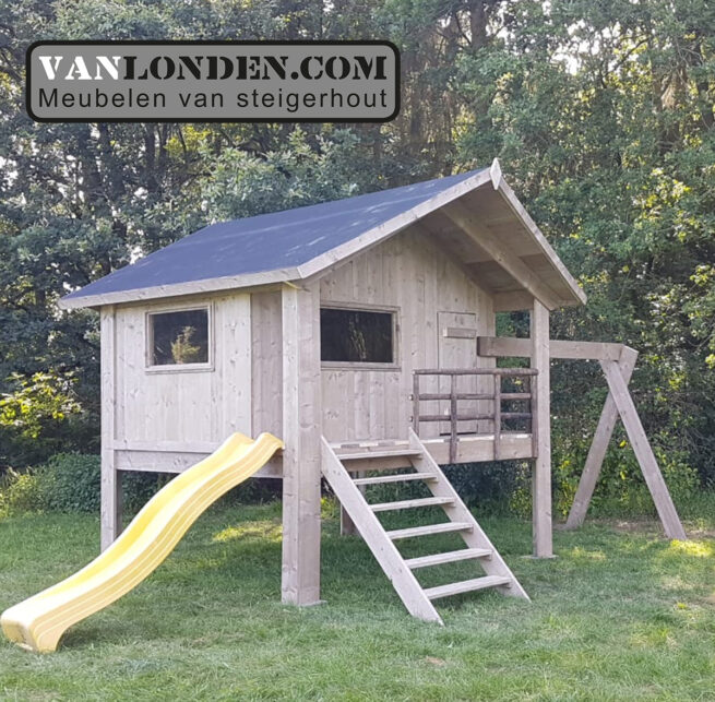 Steigerhouten speelhuis met glijbaan Denny (Steigerhouten speelhuizen op maat gemaakt)