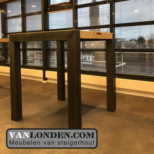 Steigerhouten sta tafel Yonego