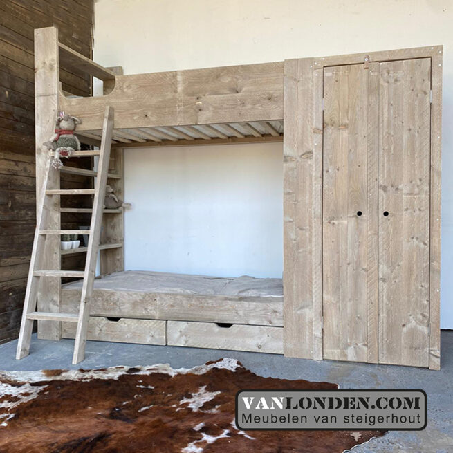 Steigerhouten stapelbed met kast Elin (Stapelbedden)