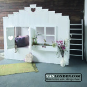 Steigerhouten trapgevel bed Tirza (Steigerhouten halfhoogslapers)