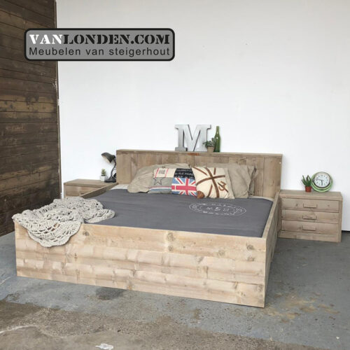 Steigerhouten tweepersoonsbed Charlot (Steigerhouten tweepersoonsbedden)
