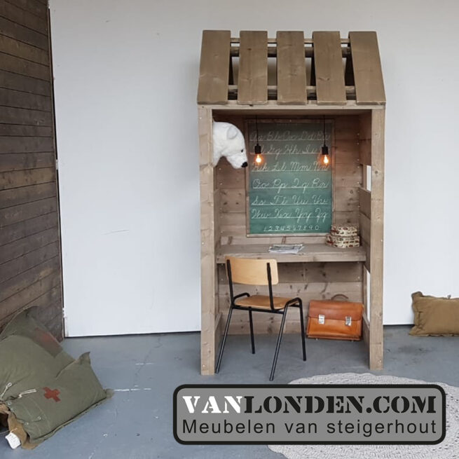 Steigerhouten werkcabine Flore (Steigerhouten bureaus op maat gemaakt)