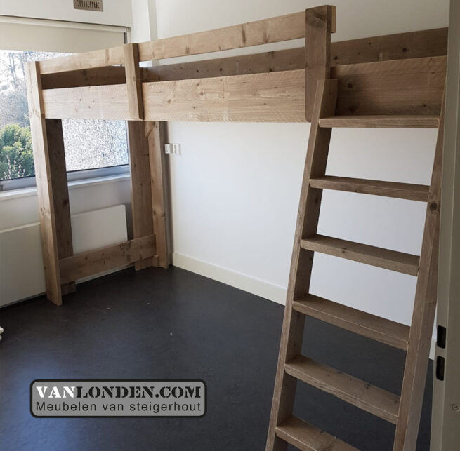 Steigerhouten slaap vide Juste (Steigerhouten eenpersoonsbedden)