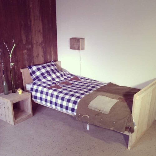 Steigerhouten eenpersoonsbed Boris (Steigerhouten eenpersoonsbedden)