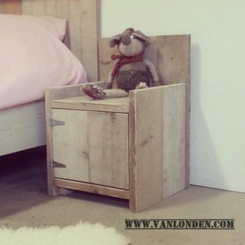 Steigerhouten nachtkastje Cas (Accessoires voor steigerhouten bedden)