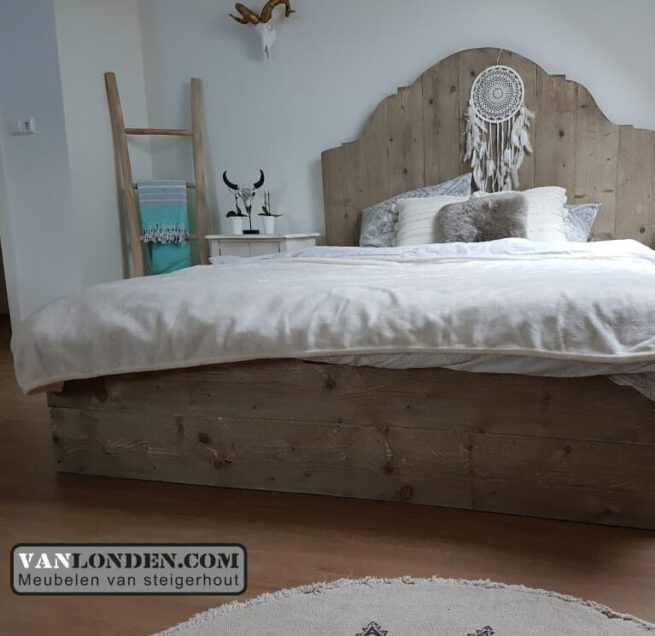 Steigerhouten tweepersoonsbed Annelotte (Steigerhouten tweepersoonsbedden)