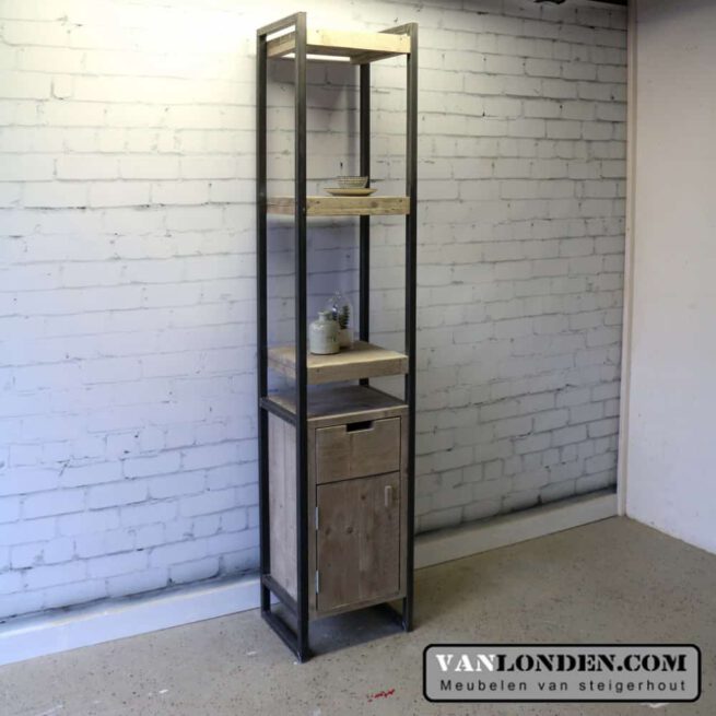 Steigerhouten badkamerkast Obelix met stalen frame (Diverse steigerhouten kasten bestellen)