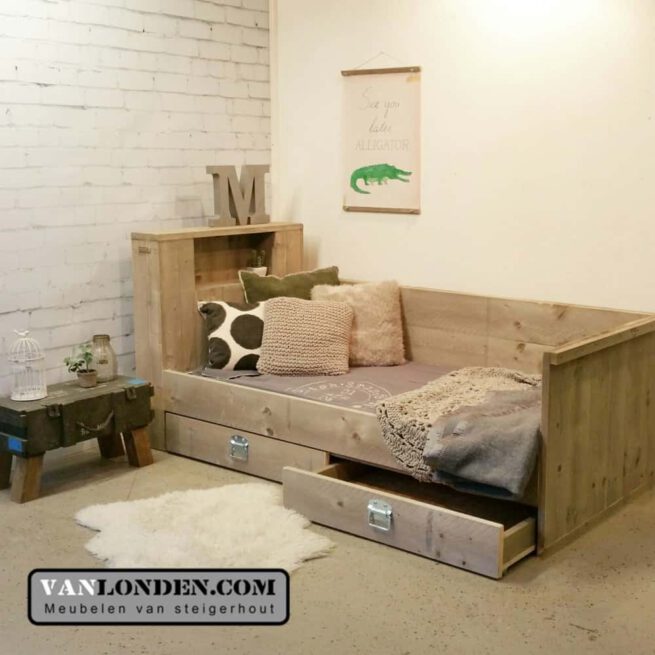Steigerhouten bedbank met lades Joas (Steigerhouten kinderbedden)