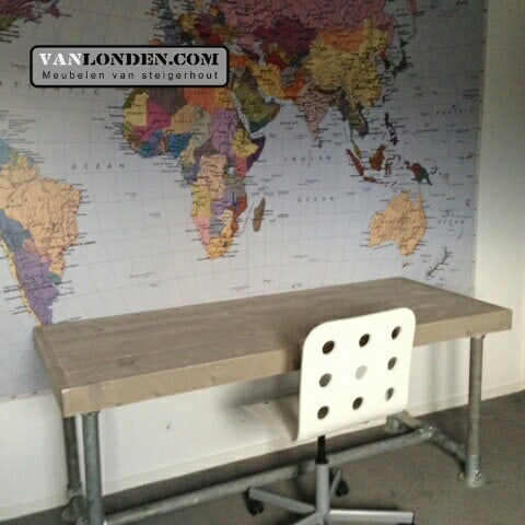 Steigerhouten bureau Jorrit (Steigerhouten bureaus op maat gemaakt)