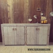 Steigerhouten dressoir Douwe (Steigerhouten dressoir kasten bestellen)