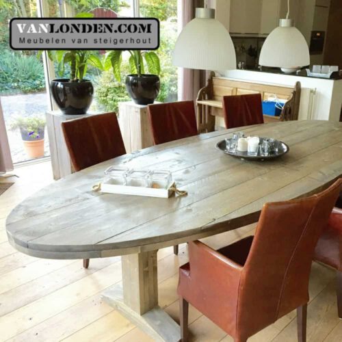Steigerhouten ovale eettafel Karin (Steigerhouten eettafels online bestellen)