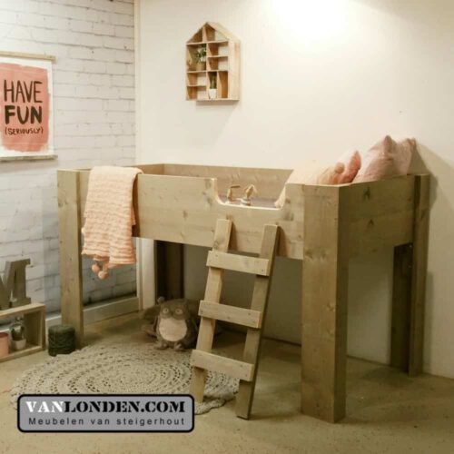 Steigerhouten halfhoogslaper Paulien (Steigerhouten halfhoogslapers)