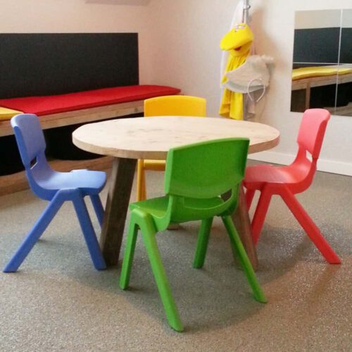 Steigerhouten kindertafeltje Evi (Steigerhouten salontafels online bestellen)