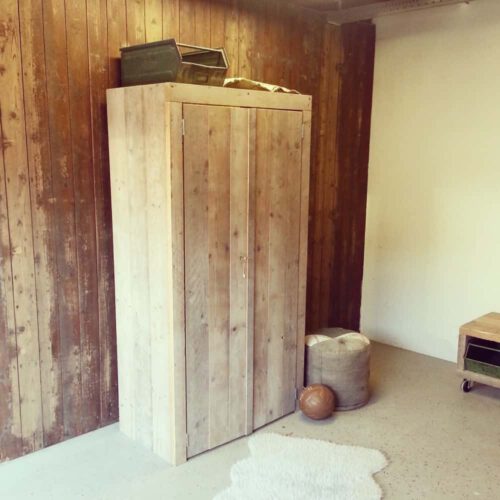 Steigerhouten kledingkast Timo (Steigerhouten kledingkasten online bestellen)