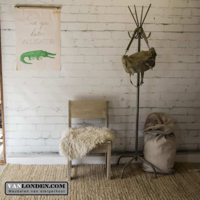 Steigerhouten kruk/stoel Carolien (Steigerhouten krukken online bestellen)