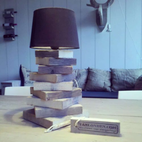 Steigerhouten lampje Bibi (Diverse lampen)