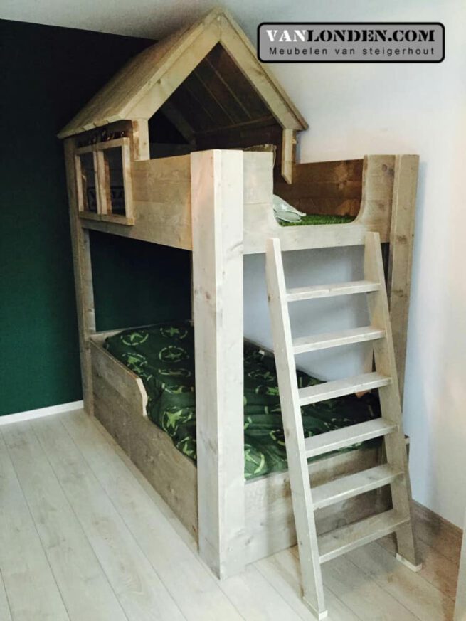 Steigerhouten stapelbed Ties (Stapelbedden)
