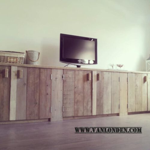 Steigerhouten tv-meubel Vera (Steigerhouten TV-meubels op maat)