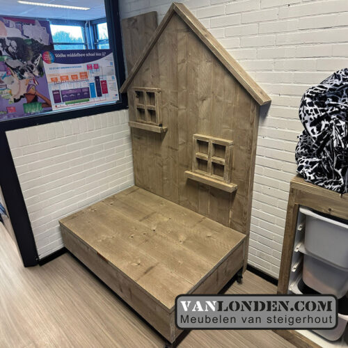 Steigerhouten Wand huisjes Flo (Steigerhouten speelhuizen op maat gemaakt)