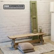 Steigerhouten zitbankje - bijzettafeltje Sophie (Actieve steigerhouten zitbanken bestellen)