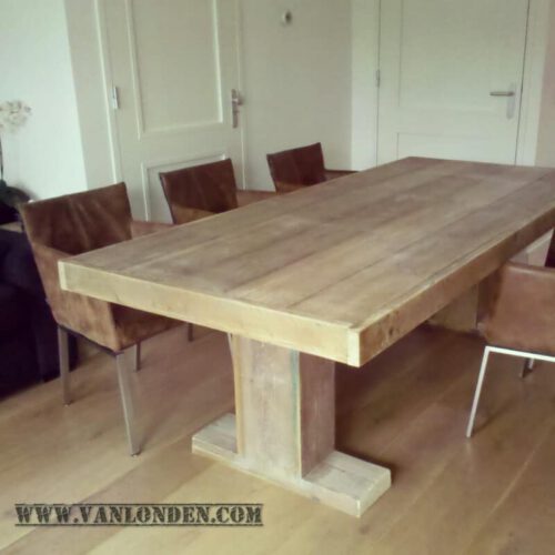 Steigerhouten tafel Indy (Steigerhouten eettafels online bestellen)