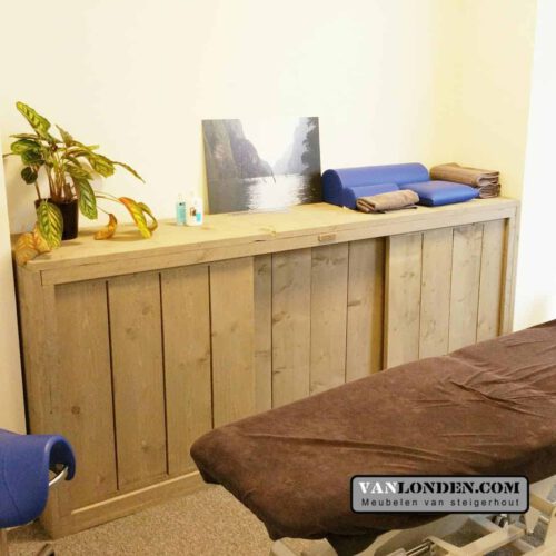Steigerhouten dressoir met schuifdeuren Elles (Steigerhouten dressoir kasten bestellen)