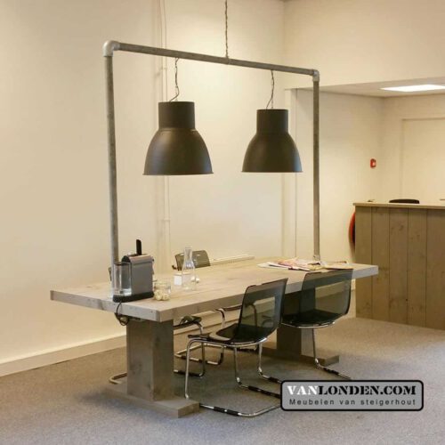 Wachtkamertafel Elke (Steigerhouten bureaus op maat gemaakt)